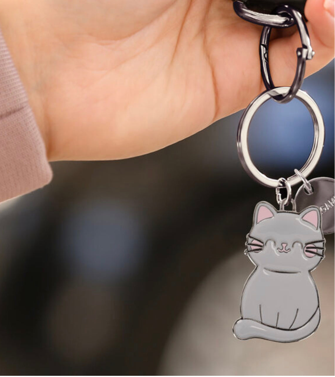 Metal cat key ring by Legami