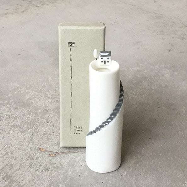 Cliff house vase by East of India