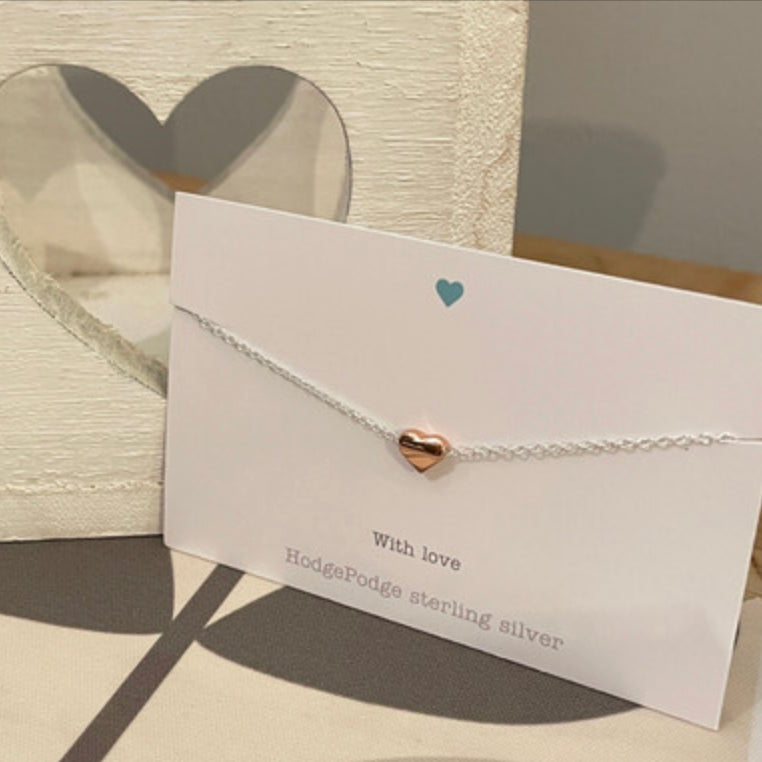Rose gold plated heart bead necklace. (Sterling Silver)