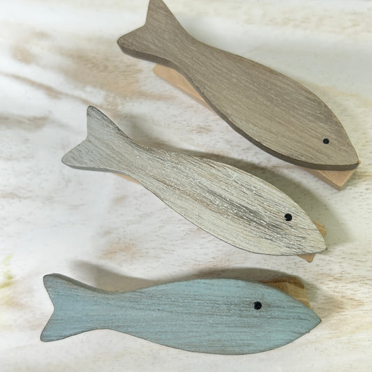 Wooden fish pegs set of 3