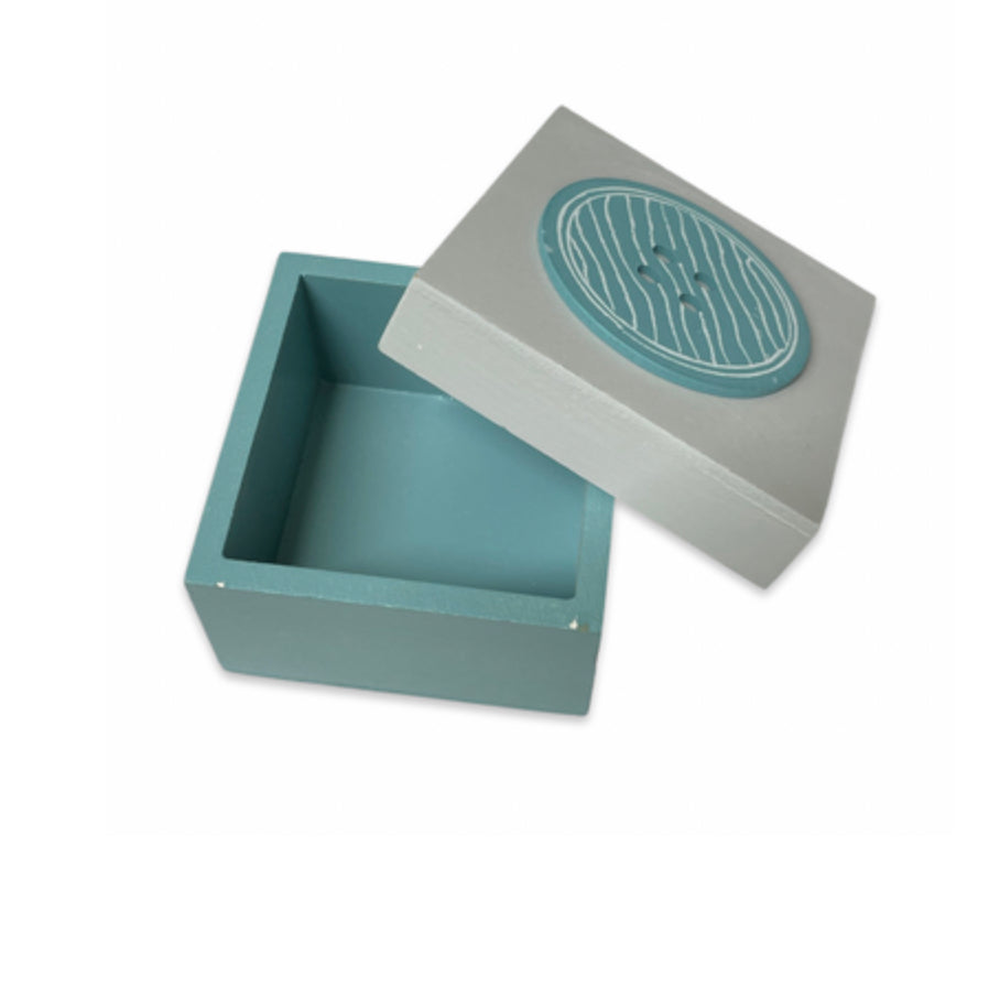 Wooden Button design box with lift off lid.