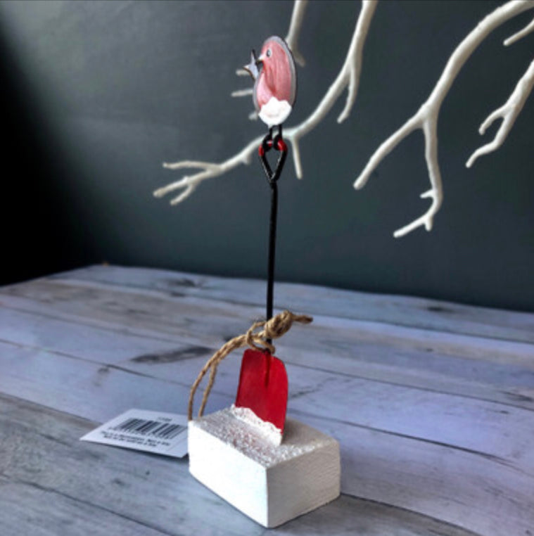 Robin on spade ornament by Shoeless Joe