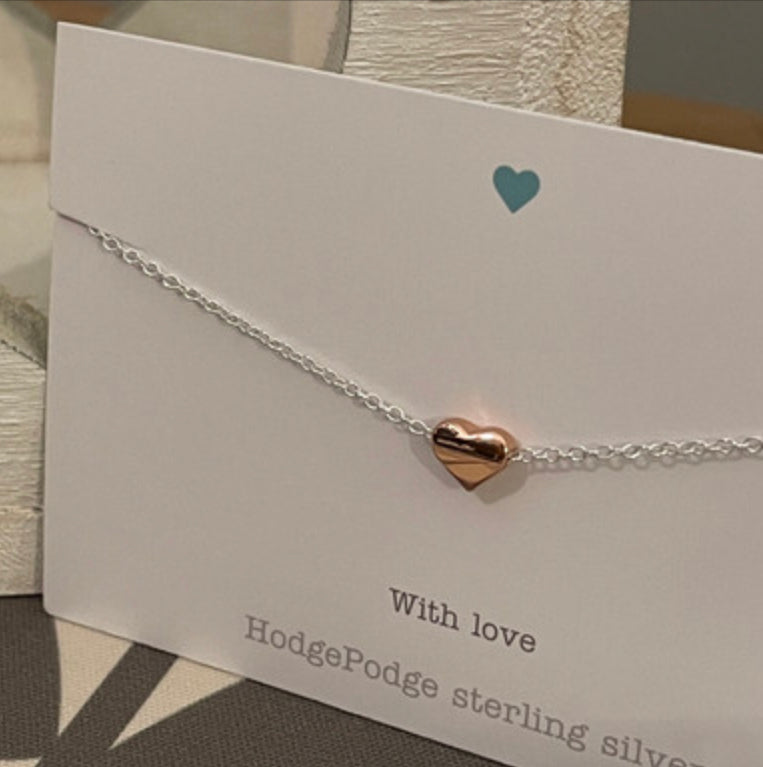 Rose gold plated heart bead necklace. (Sterling Silver)