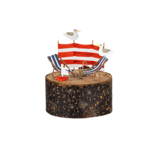 Windbreak scene ornament by Shoeless Joe