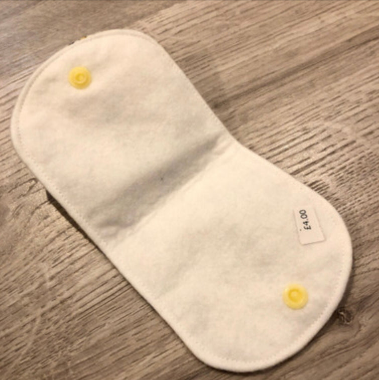 Bee fabric charger cable tidies by Stella’s stitchcraft.