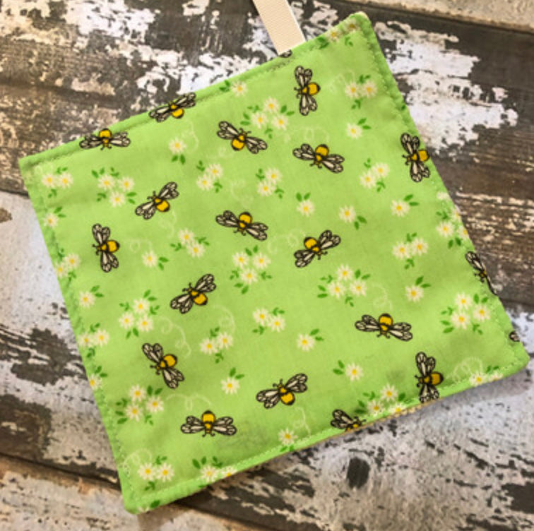 Bee print jar opening cloth by Stella’s stitchcraft
