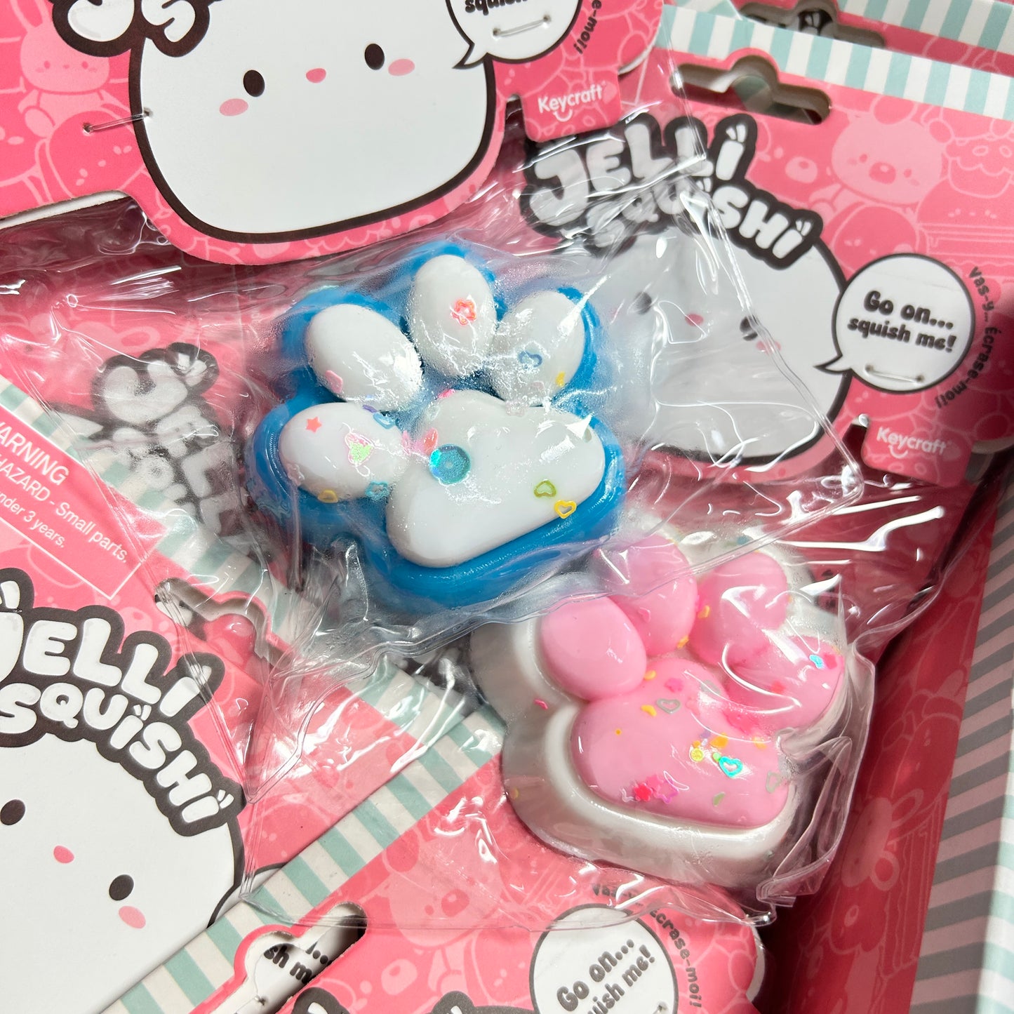 Jelli squishi paw. Small