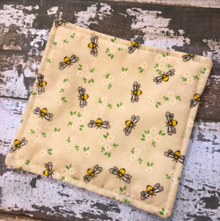 Bee print jar opening cloth by Stella’s stitchcraft